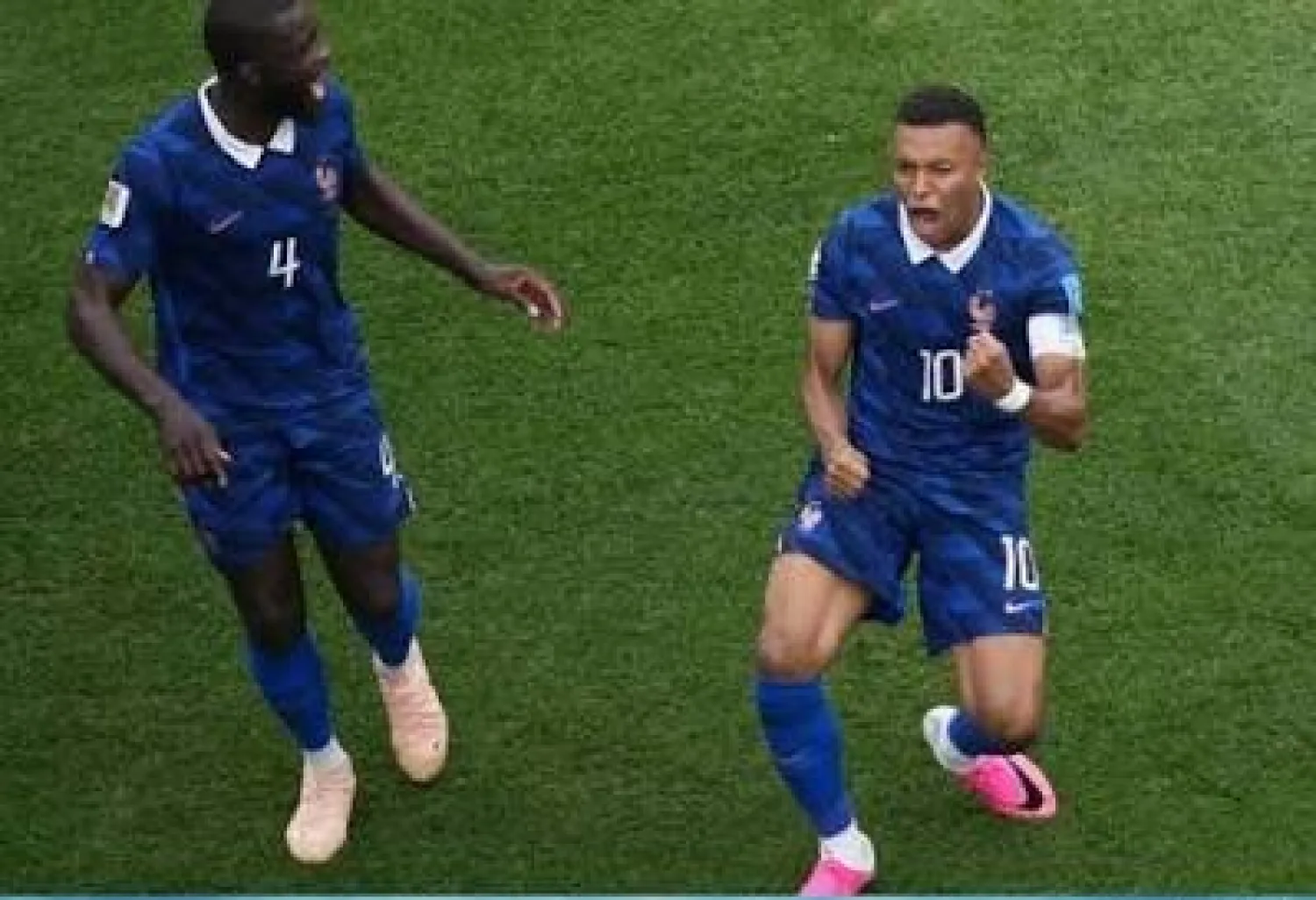 El centenario Mbappé guía a Francia a la clasificación