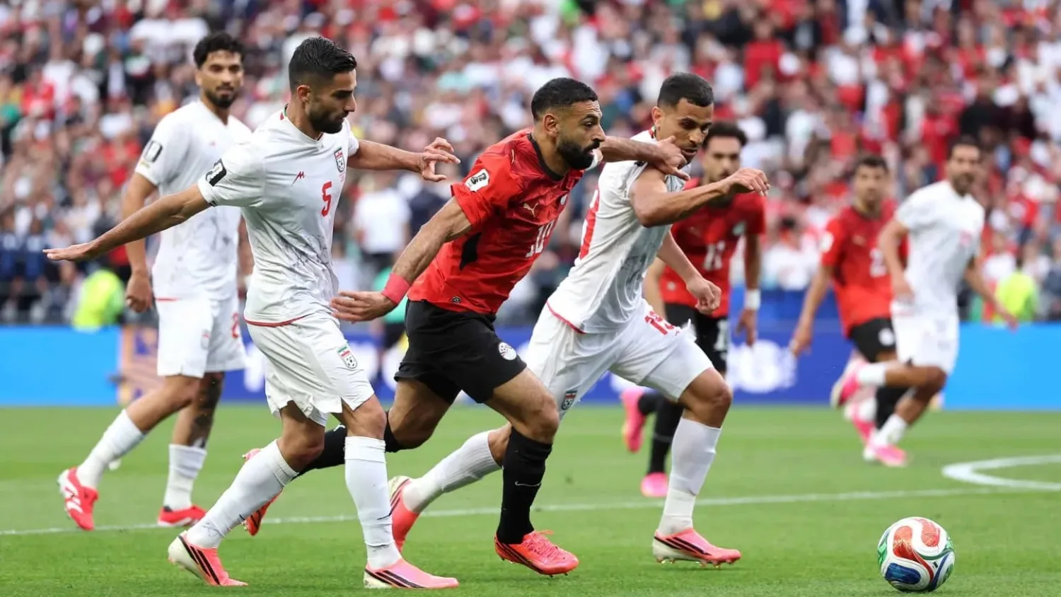 Egipto padeció con Irán: milagroso VAR los clasificó en Mundial 2026