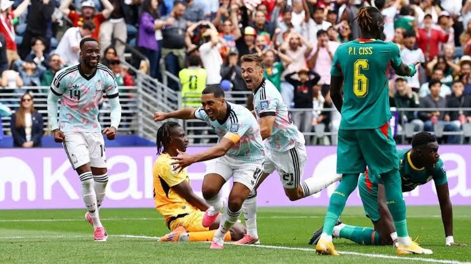 Bélgica dio vuelta y dejo fuera a Senegal