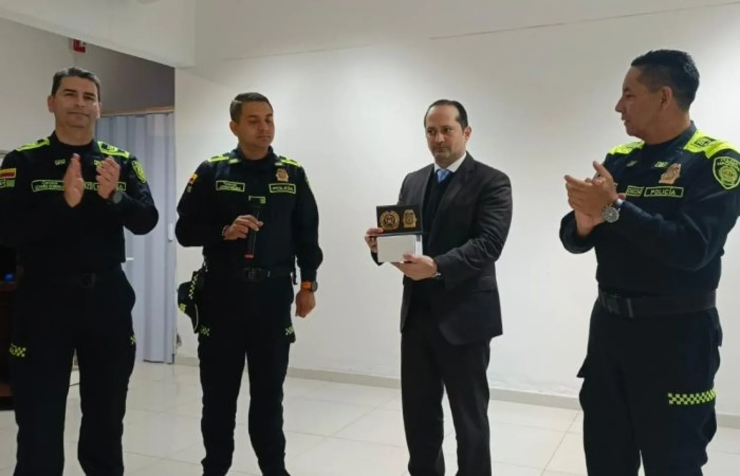 SENAD RECIBE A DELEGACIÓN DE LA POLICÍA NACIONAL DE COLOMBIA