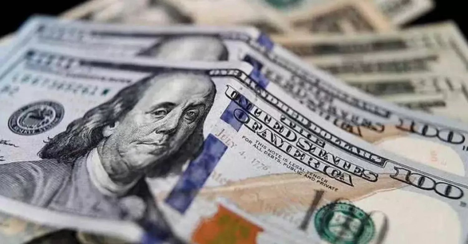 El dólar cae por debajo de G. 6.000 y el guaraní se fortalece casi 20% en un año