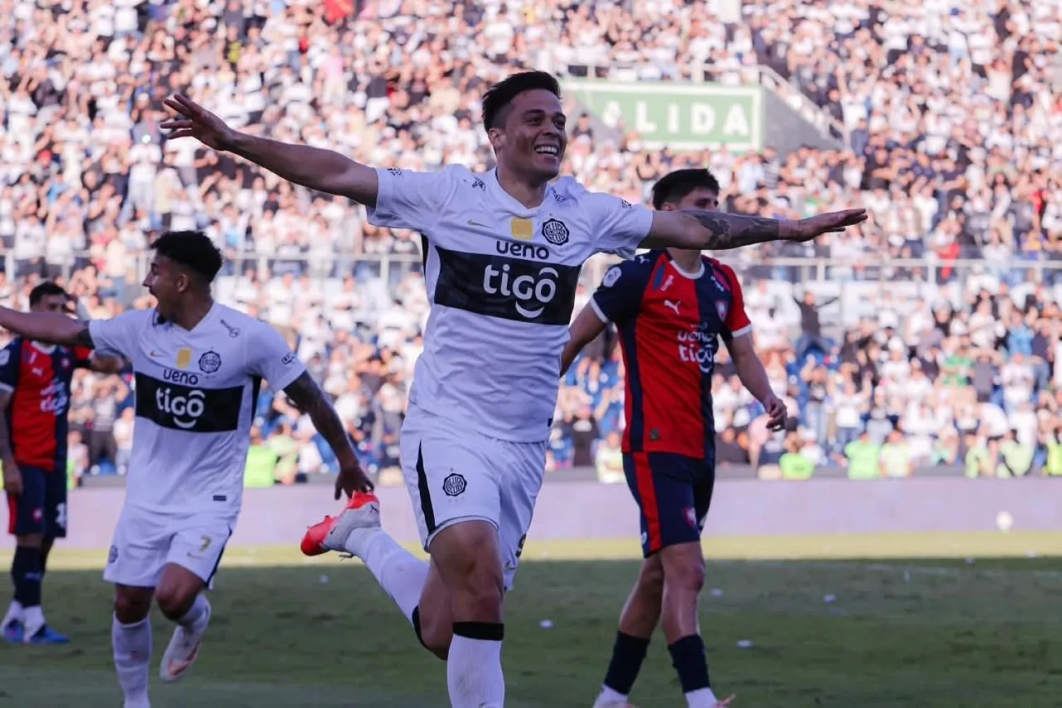 OLIMPIA SE QUEDO CON EL SUPER CLASICO