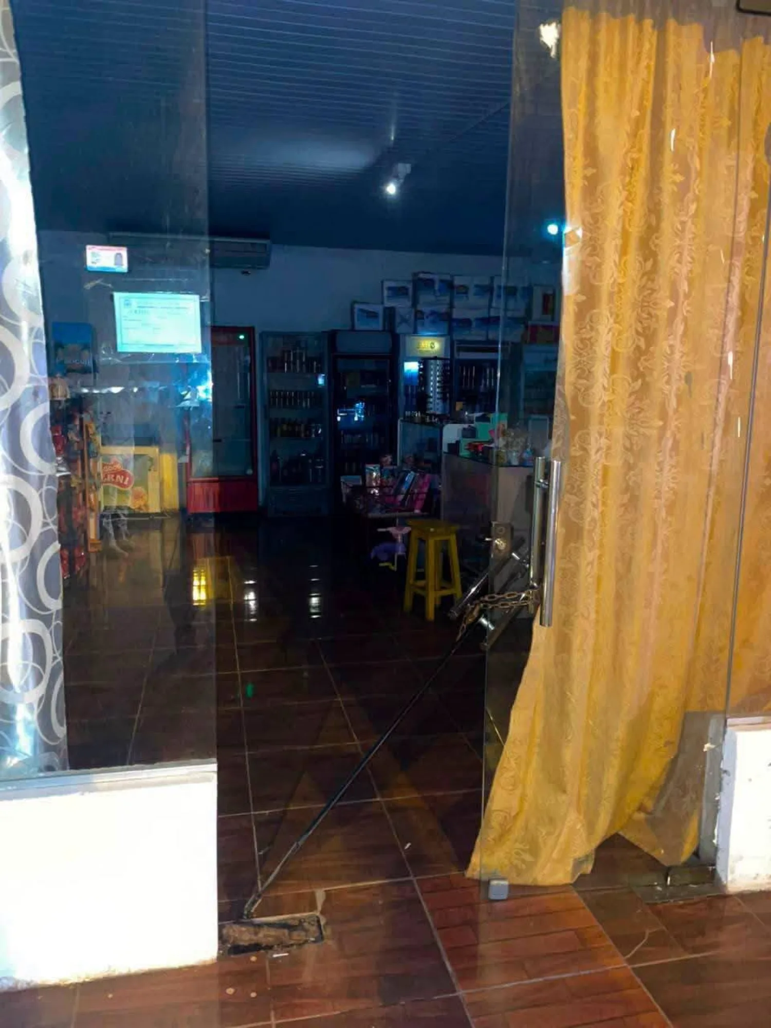 Asaltan estación de servicios en Yby Yaú y despojan de un arma al guardia de seguridad