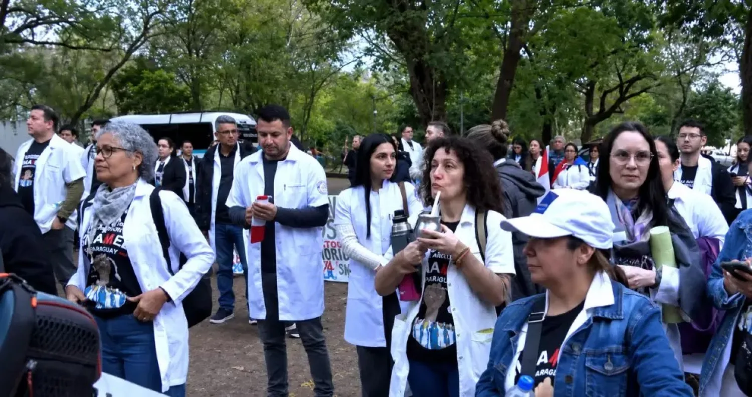 Médicos anuncian posible huelga indefinida si no hay respuesta del Gobierno