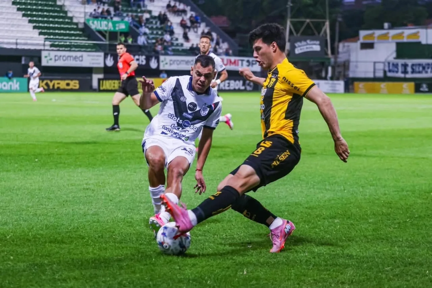 GUARANI Y AMELIANO EMPATAN EN EL CIERRE DE LA FECHA
