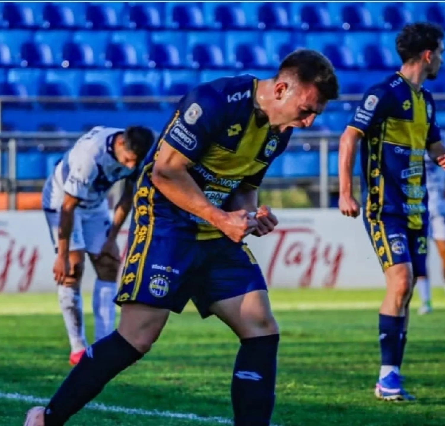 AMELIANO ES GOLEADO EN CASA POR TRINIDENSE