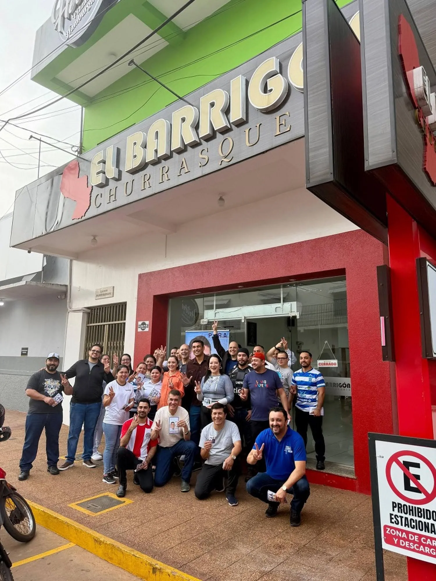 Ronald Acevedo presentó su plataforma en el distinguido Restaurant y Churrasqueria El Barrigón del Grupo Gonzalito