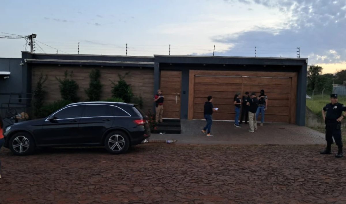 Líder de una red que roba vehículos en Brasil para utilizar en el narcotráfico es buscado en PJC