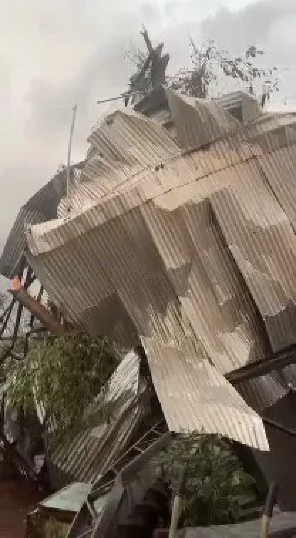 Fuerte tormenta causa estragos en el distrito de Nova Itamarati y la ocupación del ferrocarril