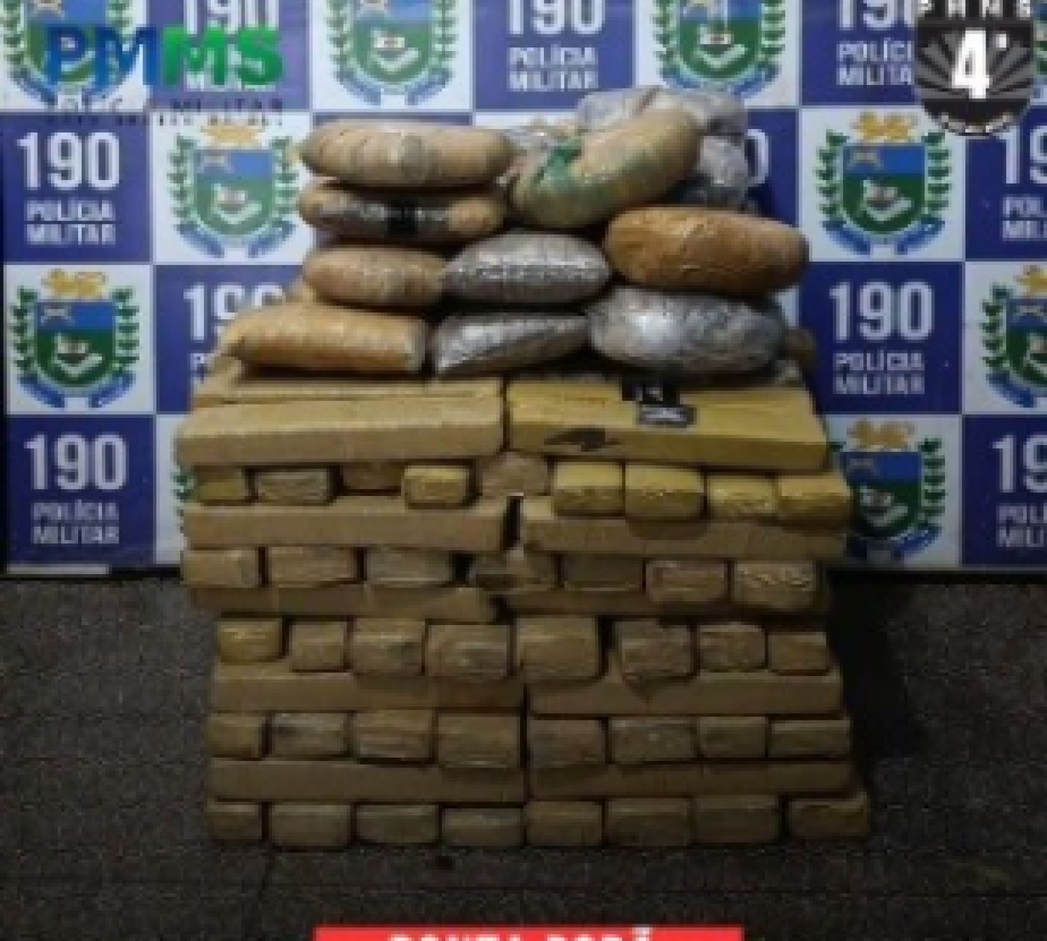 La Policía Militar incauta marihuana y skank tras la colisión de un vehículo en Ponta Porã