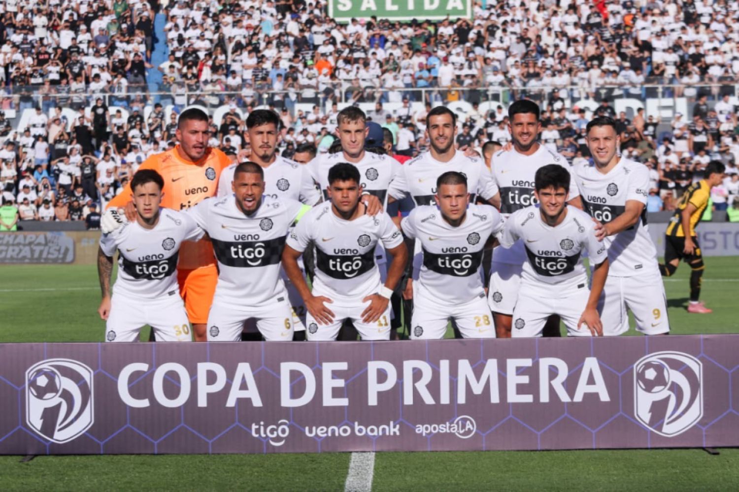 Olimpia festeja en el clásico más añejo, superando por 2-1 a Guaraní