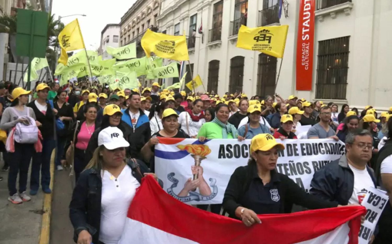 Confirman huelga nacional de docentes para el 25 de marzo y anuncian asambleas previas