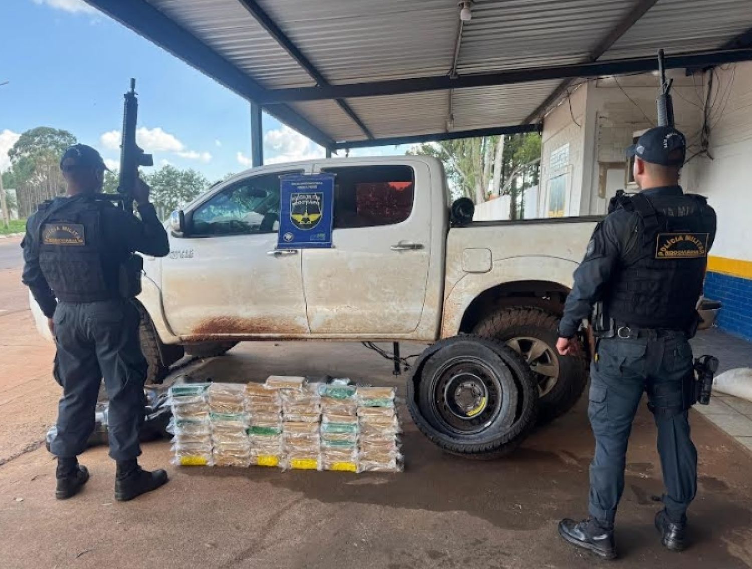 Ponta Porã: BPMRv incauta 62 kg de pasta base de cocaína oculta en un vehículo en MS-164