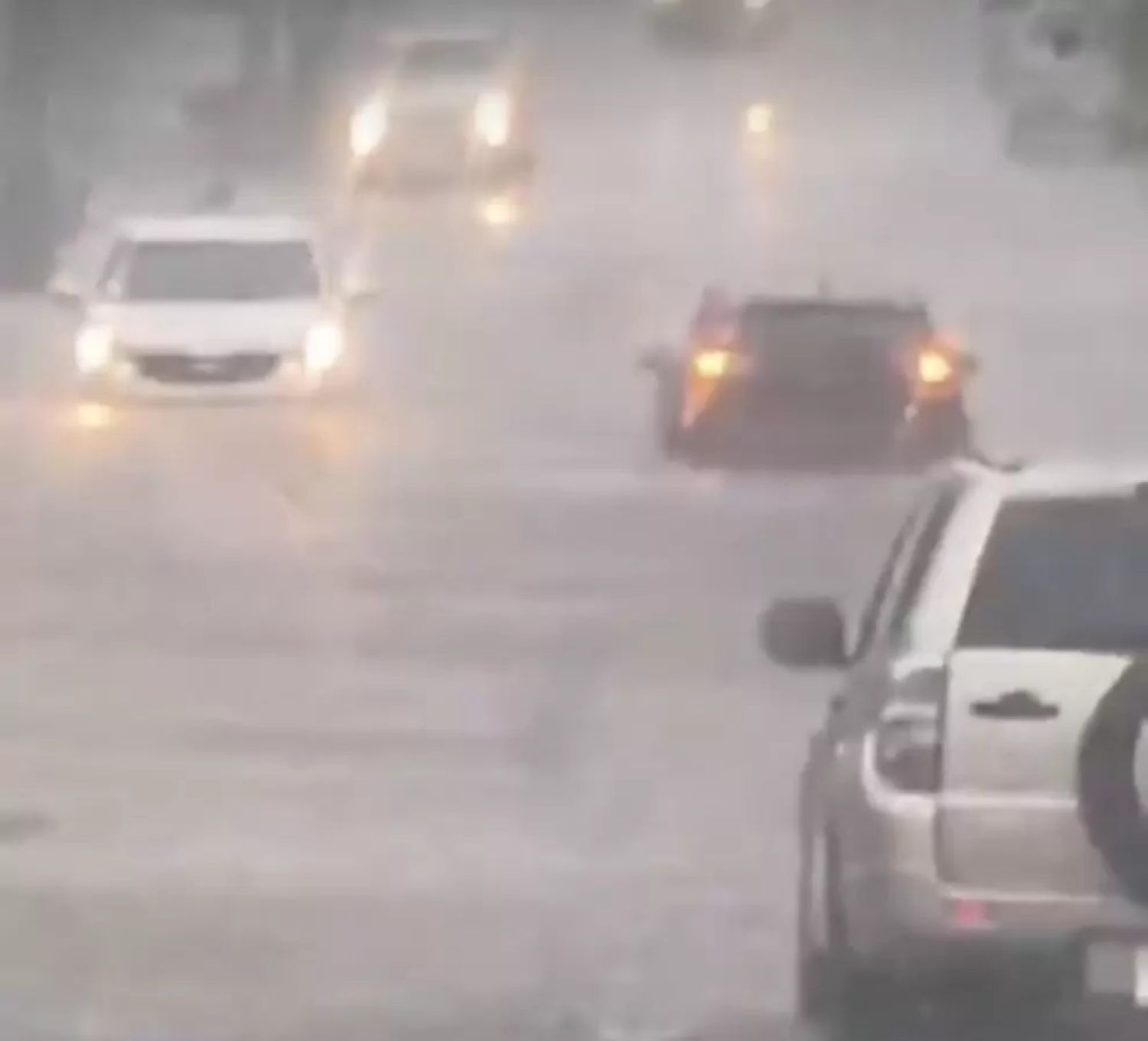 Raudales colapsan Asunción y el Área Metropolitana tras intensas lluvias