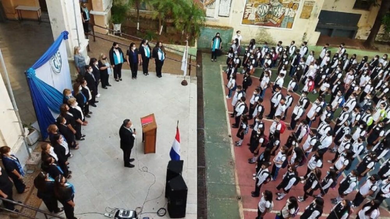 Educación en Paraguay: Infraestructura deficiente, avances en alimentación escolar y crisis de autoridad docente marcan el inicio de clases