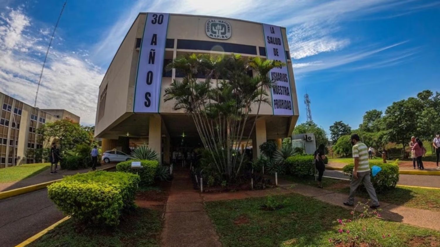 Ministerio de Salud anuncia reestructuración total y fin del horario limitado en admisión del Hospital Nacional