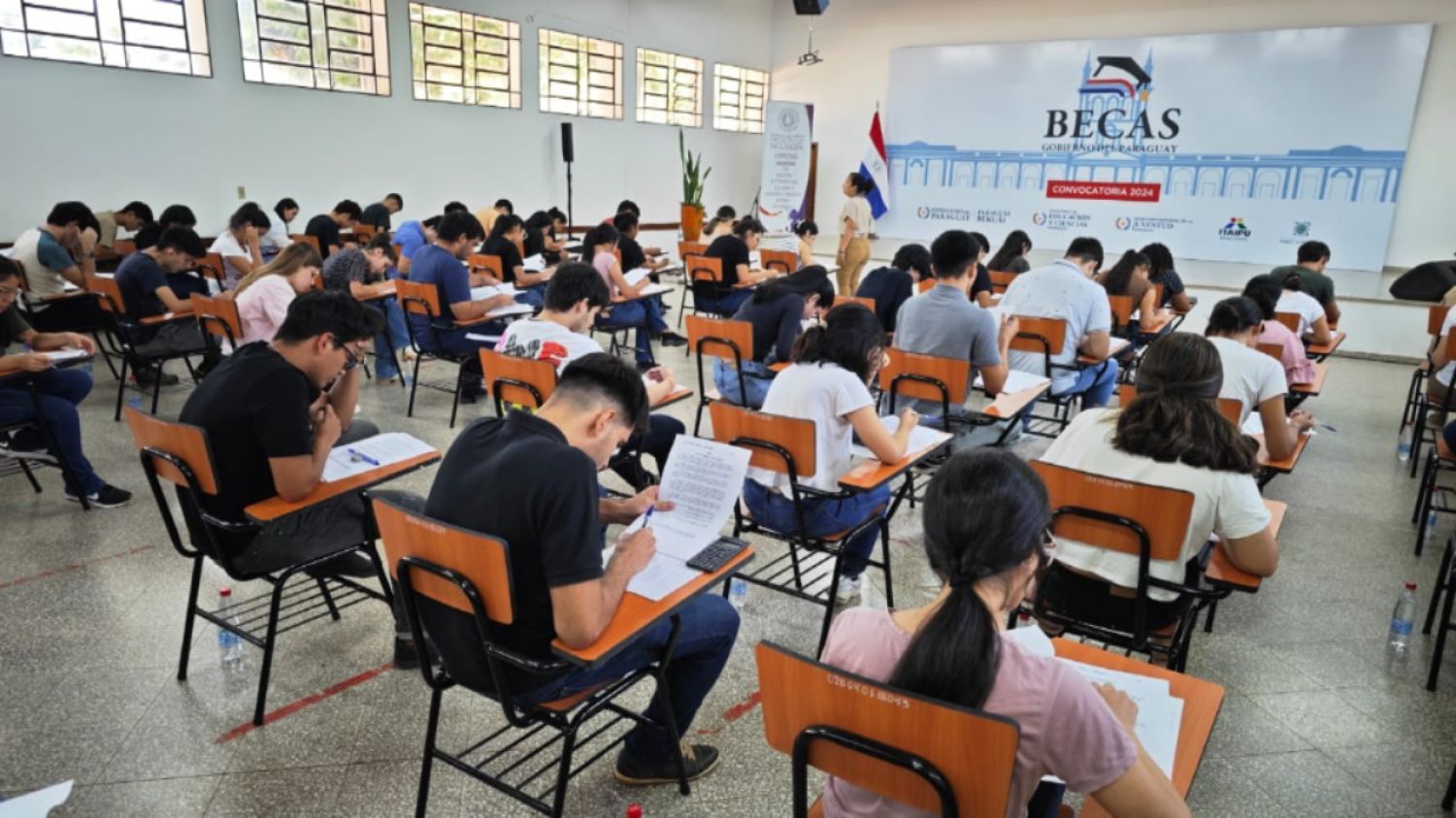Más de 18.000 postulantes se presentarán para el examen de las Becas del Gobierno