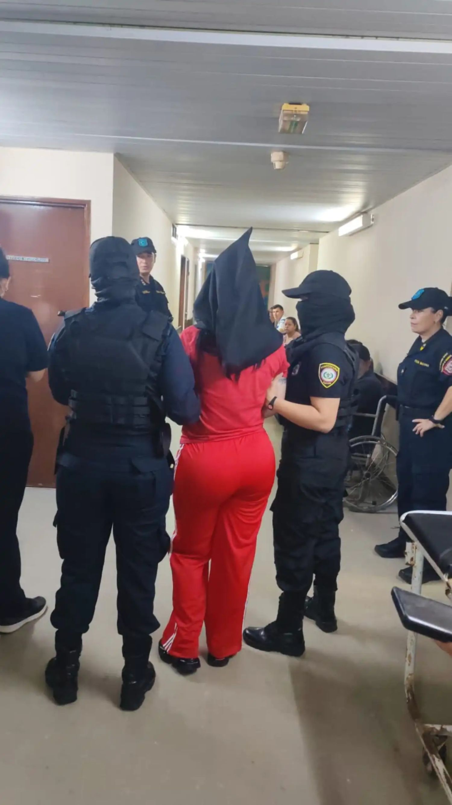 Trasladan a pareja de Marset al Hospital de Itauguá