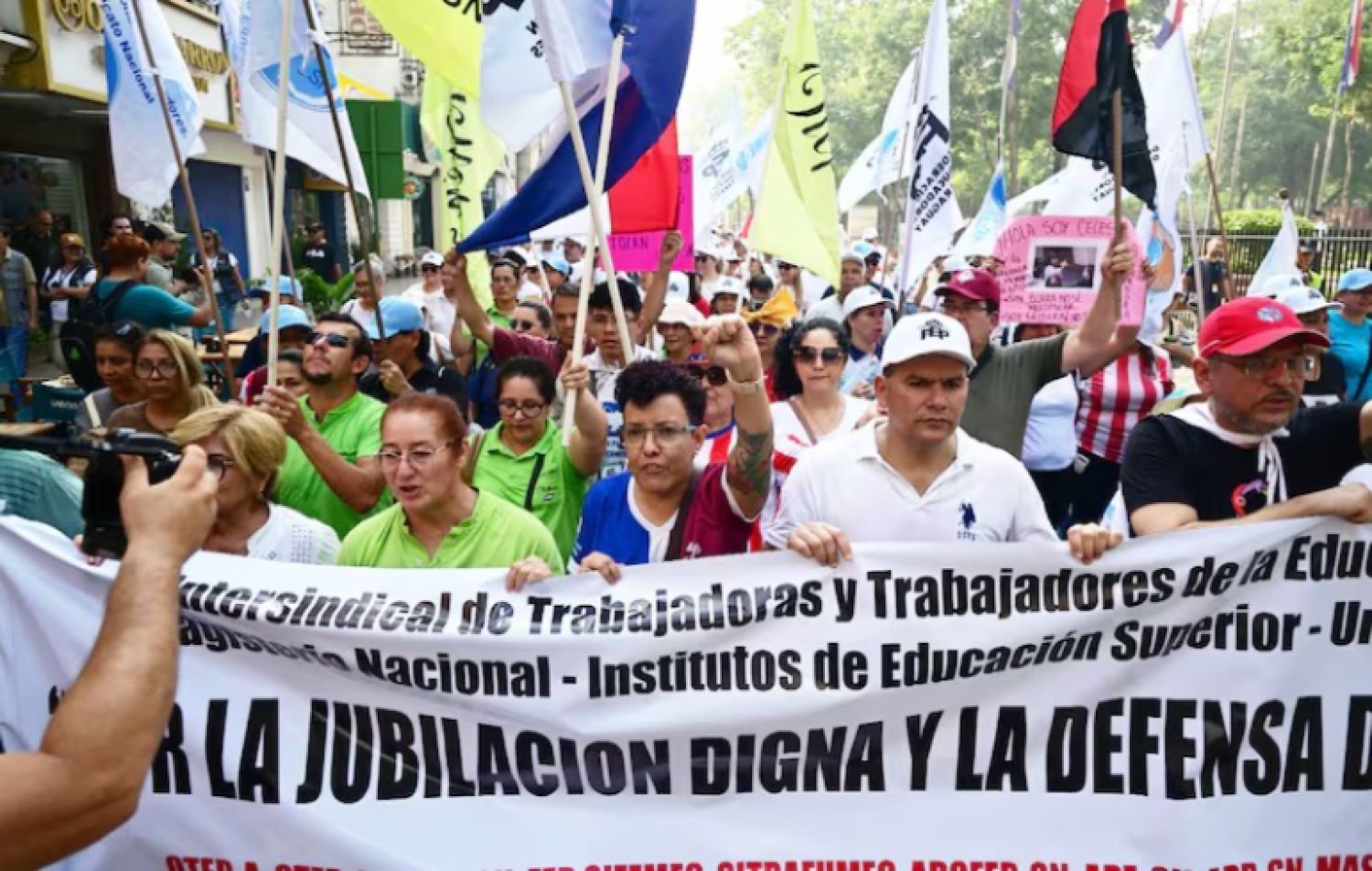 Docentes convocan a asegurados para movilizarse este sábado