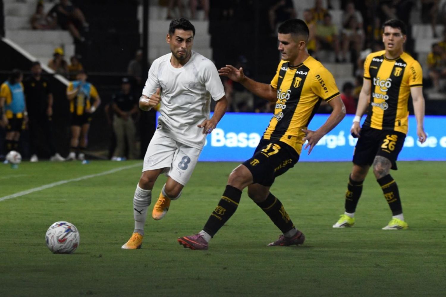 Libertad y Guaraní igualan 3-3 en   juego disputado por la fecha 4 del Torneo Apertura.