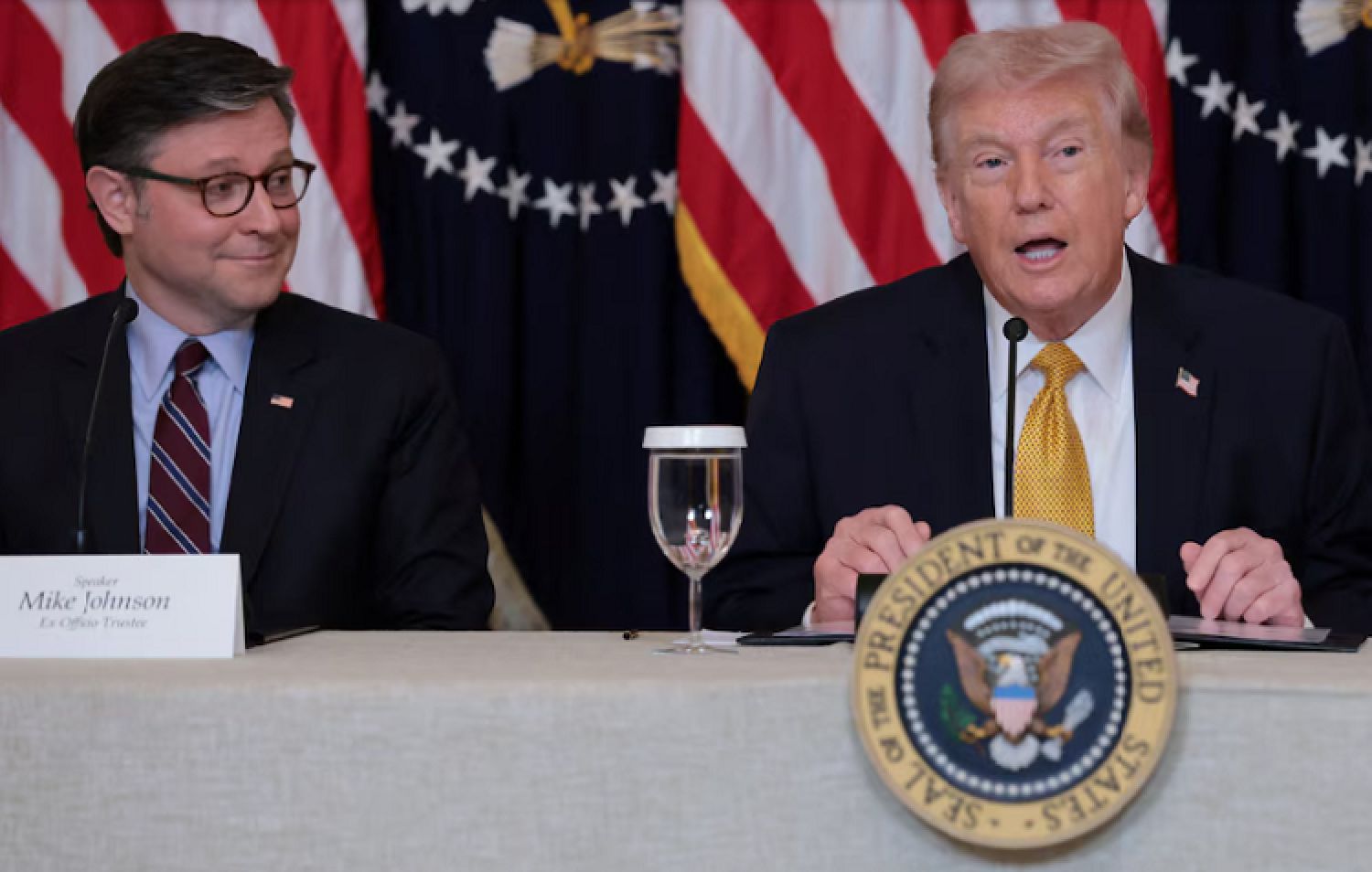 Trump no descartó atacar las reservas de petróleo iraní en la isla de Kharg: “Puede que los oleoductos no sigan en pie”