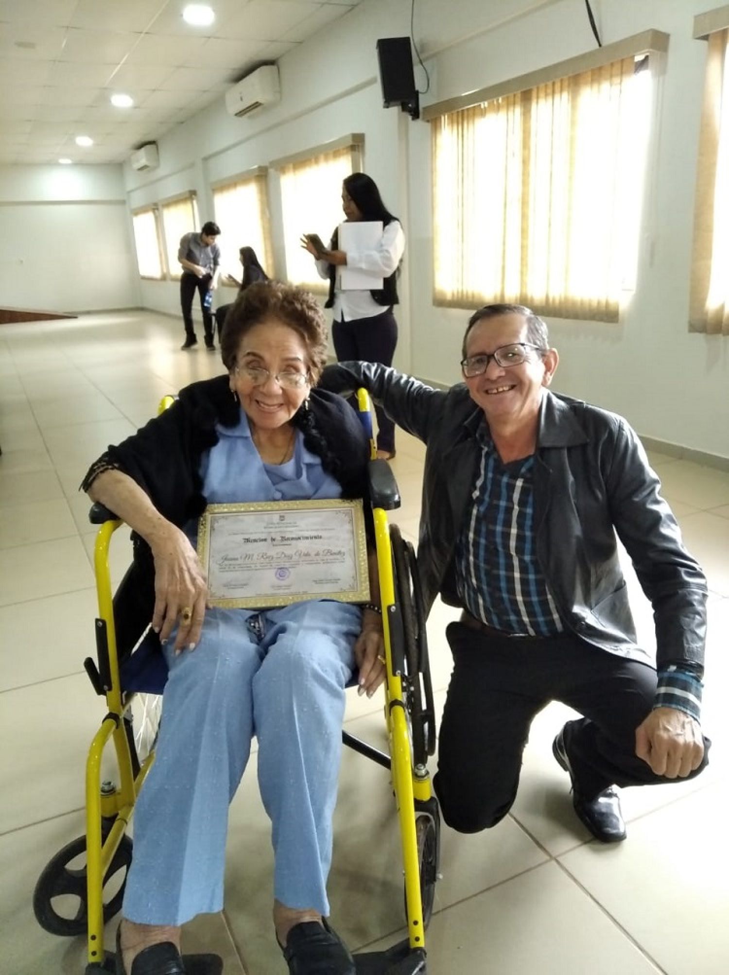 ¡FELIZ CUMPLEAÑOS 99! Doña Juana Ruiz Díaz de Benítez una de las primeras parteras obstetra diplomada en PJC