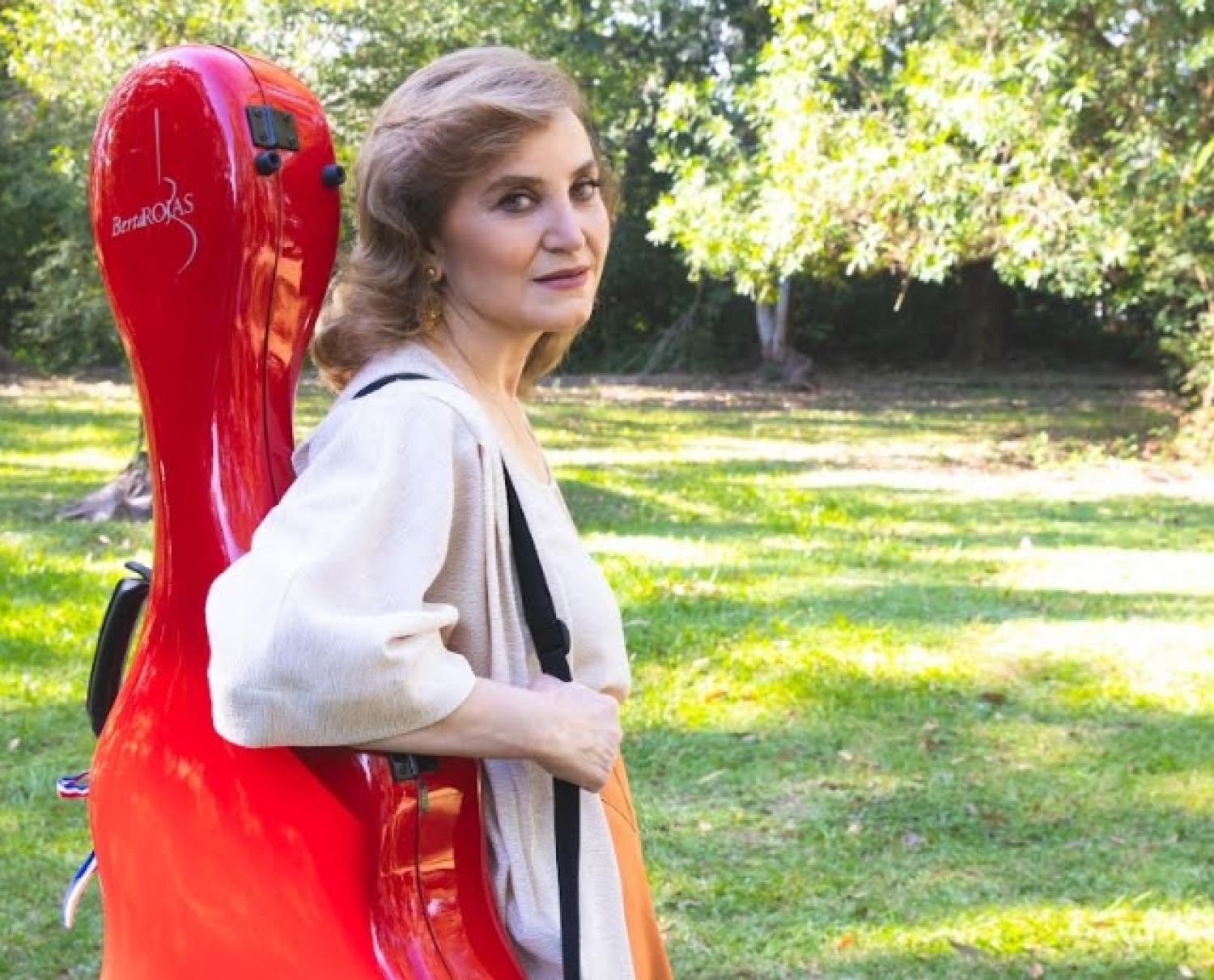 Berta Rojas propone abrazar las cuerdas paraguayas en su próximo concierto en Asunción