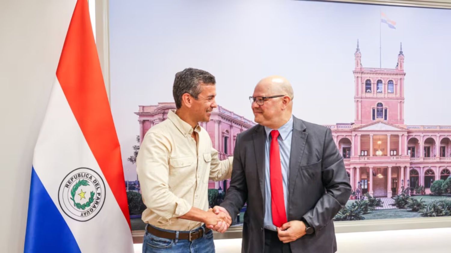 Ejecutivo nombra a Óscar Lovera como nuevo ministro de Economía